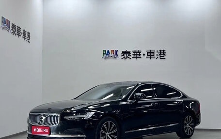 Volvo S90 II рестайлинг, 2022 год, 3 740 000 рублей, 1 фотография