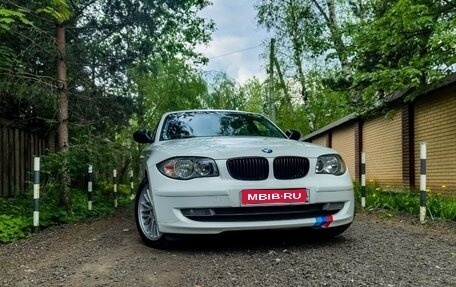 BMW 1 серия, 2010 год, 980 000 рублей, 1 фотография