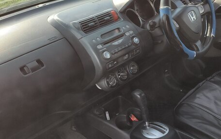 Honda Fit III, 2002 год, 350 000 рублей, 4 фотография