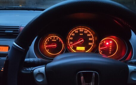 Honda Fit III, 2002 год, 350 000 рублей, 10 фотография
