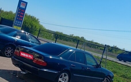Mercedes-Benz E-Класс, 2000 год, 650 000 рублей, 3 фотография