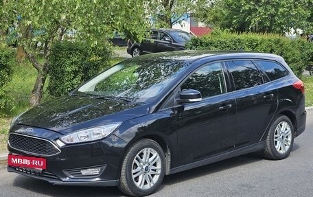 Ford Focus III, 2015 год, 900 000 рублей, 2 фотография