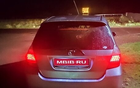 Honda Fit III, 2002 год, 350 000 рублей, 11 фотография