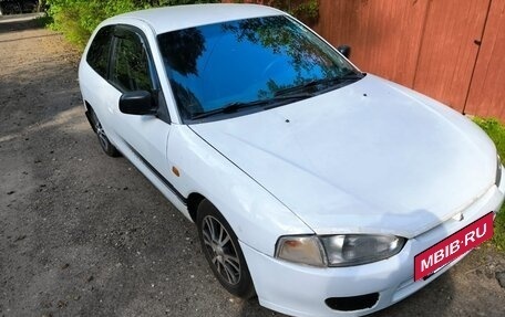 Mitsubishi Colt VI рестайлинг, 1998 год, 220 000 рублей, 5 фотография
