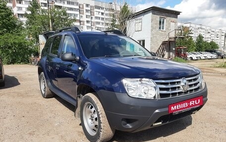 Renault Duster I рестайлинг, 2014 год, 650 000 рублей, 3 фотография