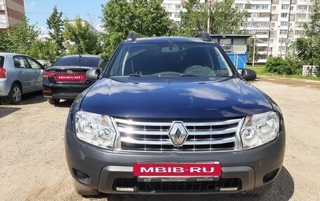 Renault Duster I рестайлинг, 2014 год, 650 000 рублей, 2 фотография
