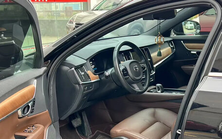Volvo S90 II рестайлинг, 2022 год, 3 092 000 рублей, 5 фотография