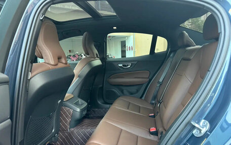 Volvo S60 III, 2022 год, 2 415 000 рублей, 6 фотография