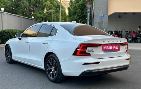 Volvo S60 III, 2022 год, 2 415 000 рублей, 2 фотография