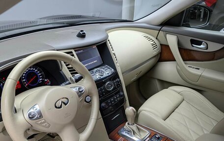 Infiniti FX II, 2011 год, 1 695 000 рублей, 11 фотография