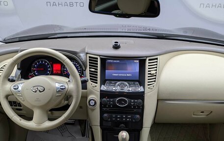 Infiniti FX II, 2011 год, 1 695 000 рублей, 16 фотография