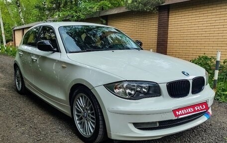 BMW 1 серия, 2010 год, 980 000 рублей, 7 фотография