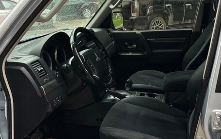 Mitsubishi Pajero IV, 2006 год, 1 225 000 рублей, 19 фотография