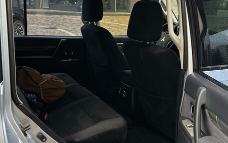 Mitsubishi Pajero IV, 2006 год, 1 225 000 рублей, 21 фотография