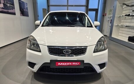 KIA Rio II, 2011 год, 580 000 рублей, 2 фотография