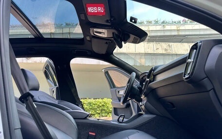 Volvo XC40 I, 2022 год, 2 243 000 рублей, 4 фотография
