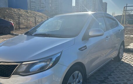 KIA Rio III рестайлинг, 2016 год, 915 000 рублей, 3 фотография