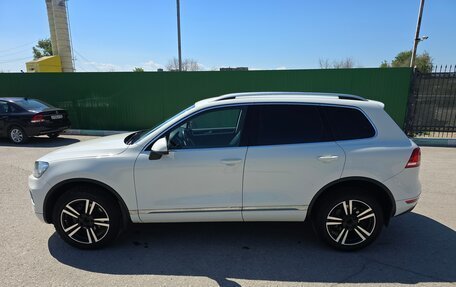 Volkswagen Touareg III, 2011 год, 2 090 000 рублей, 14 фотография