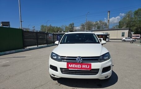 Volkswagen Touareg III, 2011 год, 2 090 000 рублей, 2 фотография