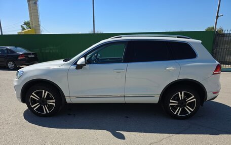 Volkswagen Touareg III, 2011 год, 2 090 000 рублей, 13 фотография