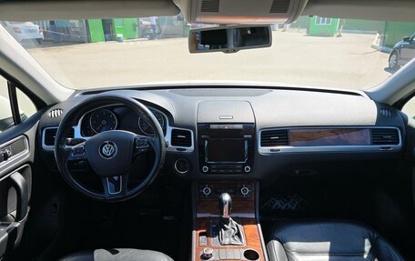 Volkswagen Touareg III, 2011 год, 2 090 000 рублей, 27 фотография