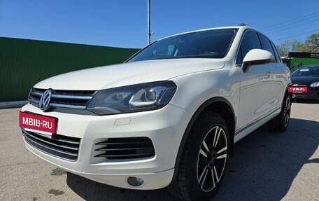 Volkswagen Touareg III, 2011 год, 2 090 000 рублей, 20 фотография