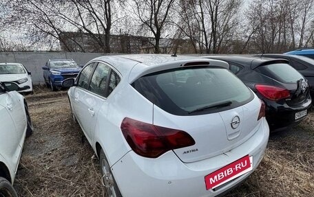 Opel Astra J, 2011 год, 420 000 рублей, 5 фотография