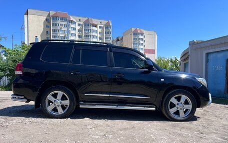 Toyota Land Cruiser 200, 2010 год, 2 850 000 рублей, 7 фотография