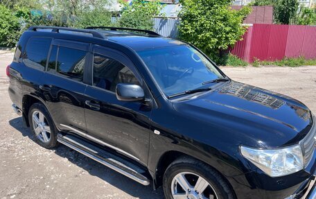 Toyota Land Cruiser 200, 2010 год, 2 850 000 рублей, 16 фотография
