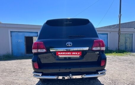 Toyota Land Cruiser 200, 2010 год, 2 850 000 рублей, 5 фотография