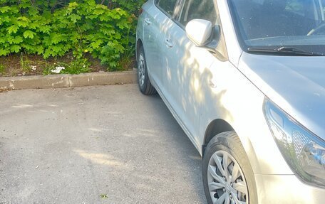 Hyundai Solaris II рестайлинг, 2021 год, 1 590 000 рублей, 3 фотография