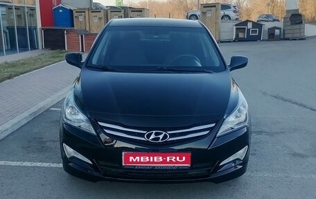 Hyundai Solaris II рестайлинг, 2016 год, 820 000 рублей, 1 фотография