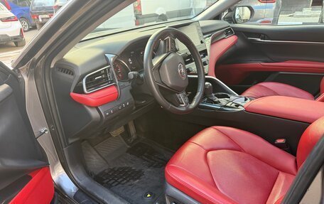 Toyota Camry, 2021 год, 3 000 000 рублей, 9 фотография