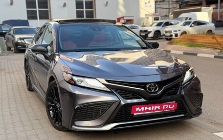Toyota Camry, 2021 год, 3 000 000 рублей, 2 фотография