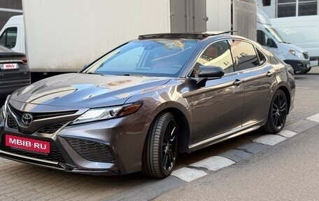 Toyota Camry, 2021 год, 3 000 000 рублей, 6 фотография