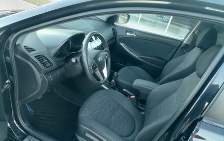 Hyundai Solaris II рестайлинг, 2016 год, 820 000 рублей, 8 фотография