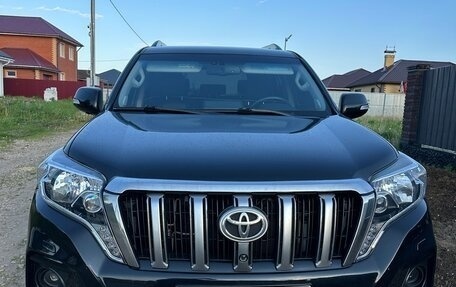 Toyota Land Cruiser Prado 150 рестайлинг 2, 2016 год, 3 500 000 рублей, 11 фотография
