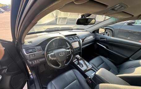 Toyota Camry, 2017 год, 2 400 000 рублей, 15 фотография