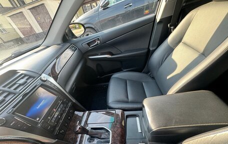 Toyota Camry, 2017 год, 2 400 000 рублей, 19 фотография