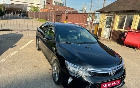 Toyota Camry, 2017 год, 2 400 000 рублей, 11 фотография