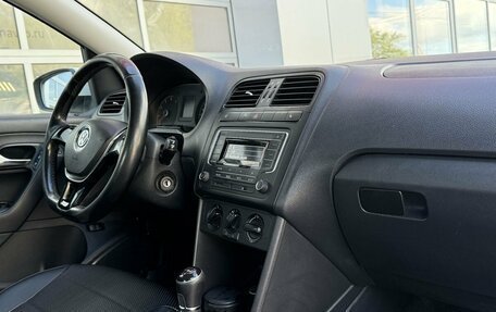 Volkswagen Polo VI (EU Market), 2015 год, 740 000 рублей, 10 фотография