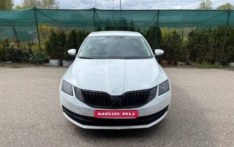 Skoda Octavia, 2017 год, 1 045 000 рублей, 3 фотография