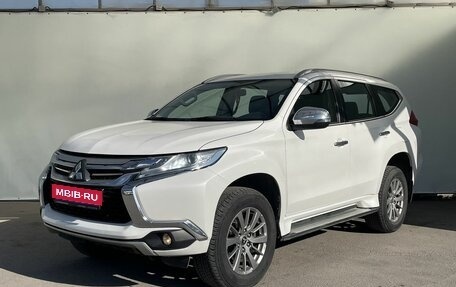 Mitsubishi Pajero Sport III рестайлинг, 2020 год, 2 999 000 рублей, 1 фотография