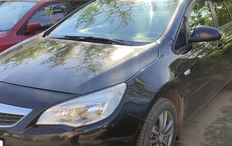 Opel Astra J, 2012 год, 665 000 рублей, 1 фотография