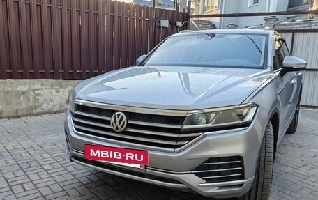 Volkswagen Touareg III, 2019 год, 4 990 000 рублей, 2 фотография