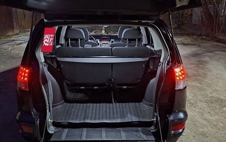 Mitsubishi Outlander III рестайлинг 3, 2011 год, 1 250 000 рублей, 16 фотография