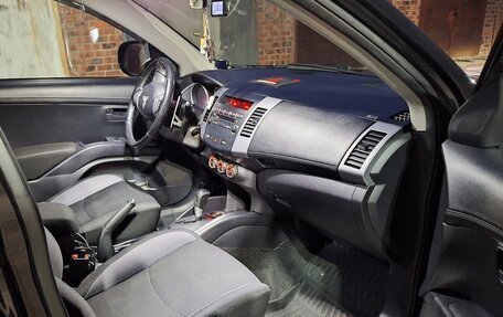 Mitsubishi Outlander III рестайлинг 3, 2011 год, 1 250 000 рублей, 21 фотография