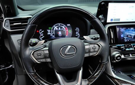 Lexus LX, 2022 год, 13 000 000 рублей, 20 фотография