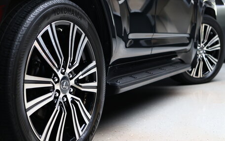 Lexus LX, 2022 год, 13 000 000 рублей, 15 фотография