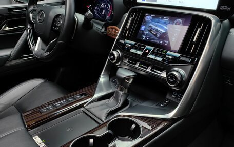 Lexus LX, 2022 год, 13 000 000 рублей, 36 фотография